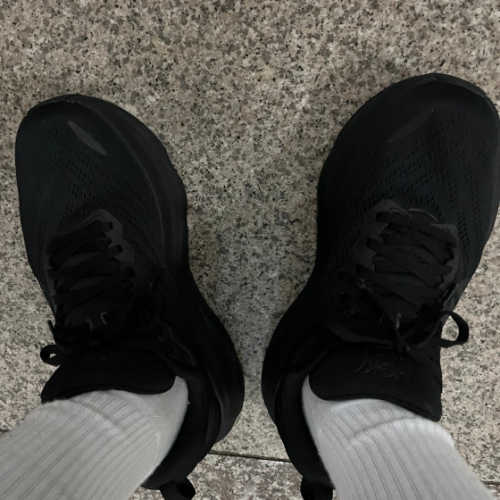 호카 본디 8 블랙 - 와이드 1127953-BBLC photo review