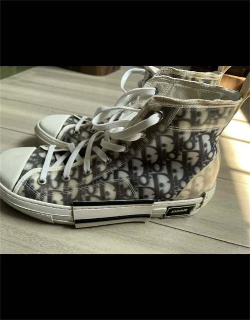 디올 B23 하이 디올 오블리크 캔버스 화이트 & 블랙 3SH118YJP_H069 photo review