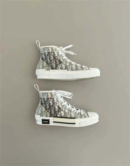 디올 B23 하이 디올 오블리크 캔버스 화이트 & 블랙 3SH118YJP_H069 photo review