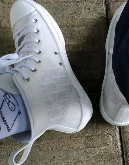 디올 B23 하이 디올 오블리크 캔버스 화이트 3SH118YNT_H060 photo review