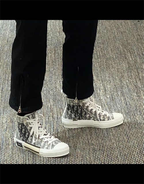 디올 B23 하이 디올 오블리크 캔버스 화이트 3SH118YNT_H060 photo review