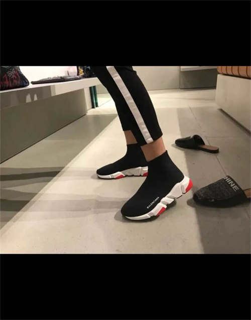 발렌시아가 스피드 트레이너 블랙 레드 2017 530351W05G01000 photo review