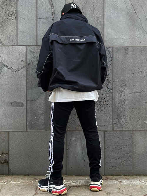 발렌시아가 트리플 S 트레이너 블랙 레드 2018 533882W09O11000 photo review