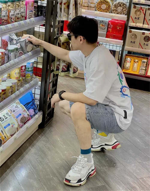 발렌시아가 트리플 S 스니커즈 화이트 블랙 레드 2021 533882W09OM9000 photo review