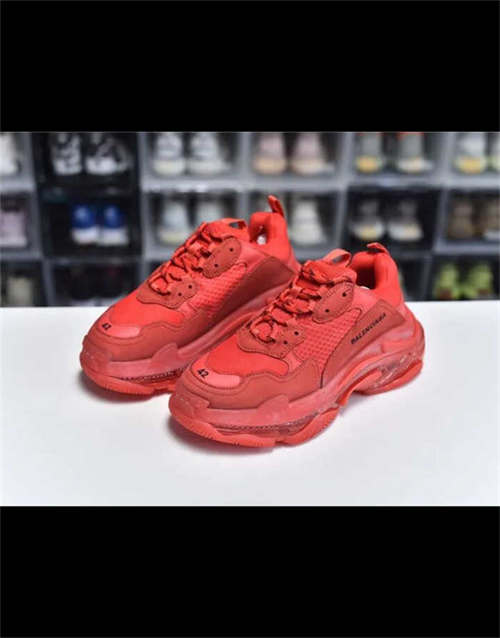 발렌시아가 트리플 S 스니커즈 블랙 레드 2022 533882W3CS11061 photo review