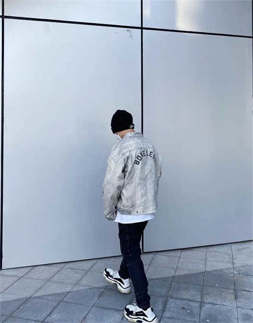 발렌시아가 트리플 S 화이트 블랙 크림슨 536737W09OM1073 photo review