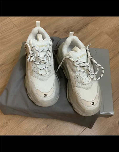 발렌시아가 트리플 S 클리어 솔 화이트 2019 541624W09E19000 photo review