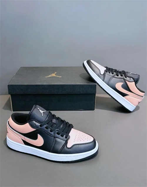 조던 1 로우 크림슨 틴트 553558-034 photo review