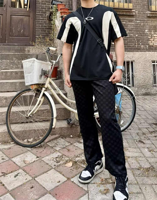 조던 1 로우 블랙 파티클 그레이 553558-040 photo review