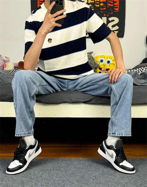 조던 1 로우 블랙 파티클 그레이 553558-040 photo review