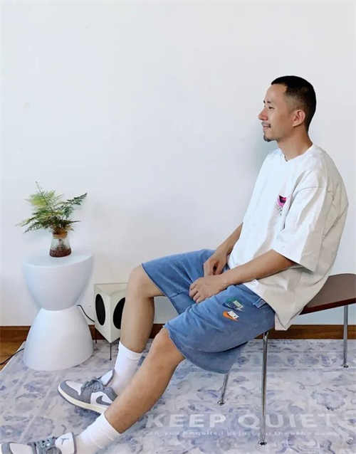 조던 1 로우 스텔스 앤 화이트 553558-053 photo review