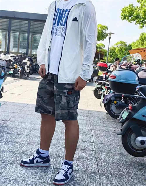 조던 1 로우 옵시디언 엠버 글로우 553558-481 photo review