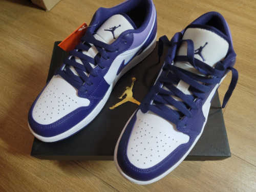 조던 1 로우 스카이 J 퍼플 화이트 553558-515 photo review