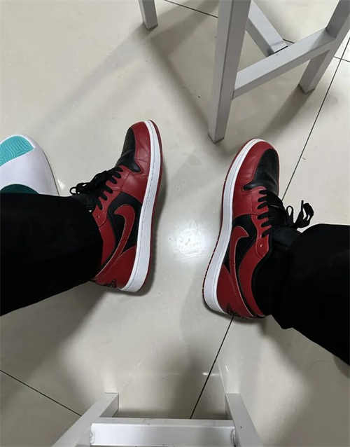 조던 1 로우 바시티 레드 553558-606 photo review