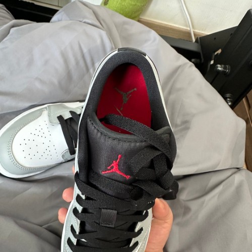 조던 1 로우 라이트 스모크 그레이 553560-030 photo review