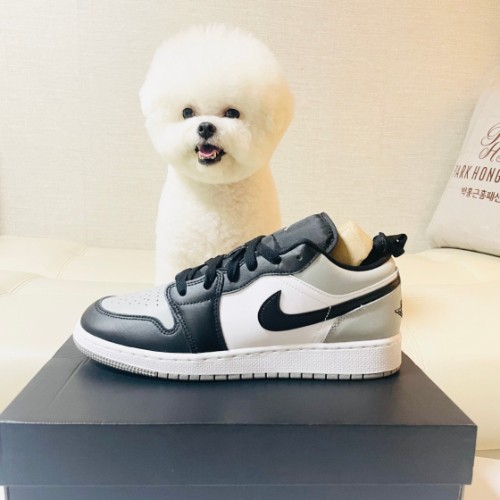 조던 1 로우 라이트 스모크 그레이 블랙 553560-052 photo review