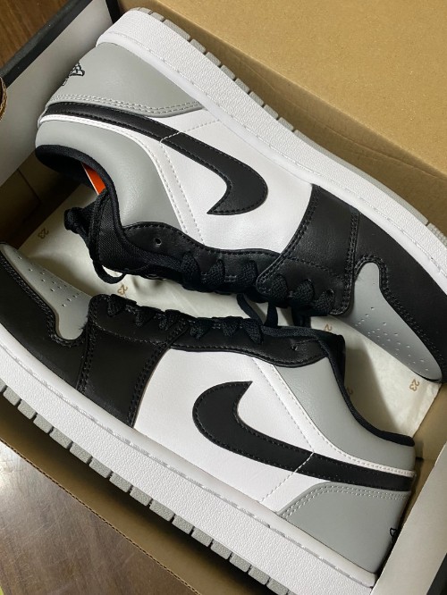 조던 1 로우 라이트 스모크 그레이 블랙 553560-052 photo review