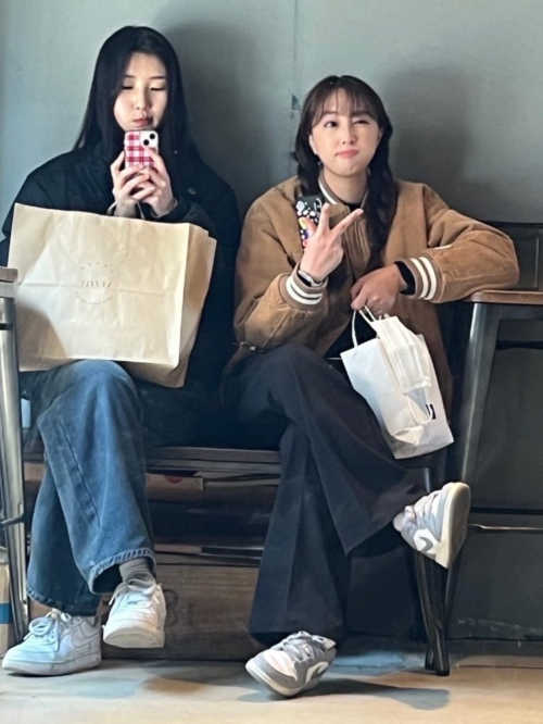 조던 1 로우 스텔스 앤 화이트 553560-053 photo review