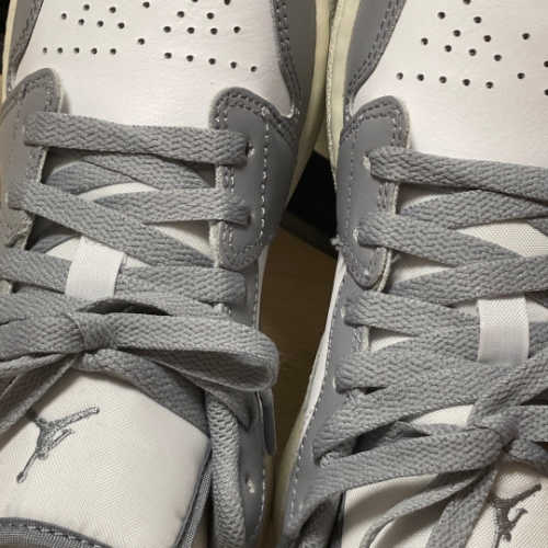 조던 1 로우 스텔스 앤 화이트 553560-053 photo review