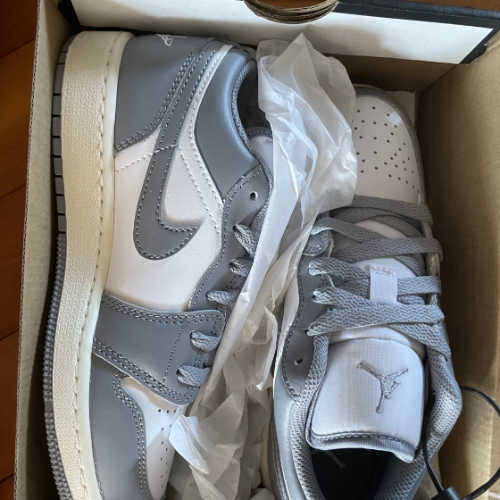 조던 1 로우 스텔스 앤 화이트 553560-053 photo review