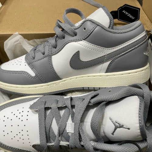 조던 1 로우 스텔스 앤 화이트 553560-053 photo review