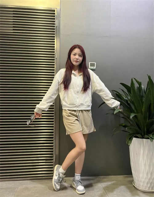 조던 1 로우 스텔스 앤 화이트 553560-053 photo review