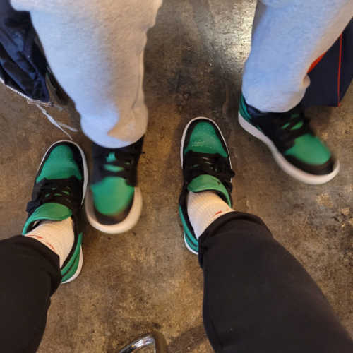 조던 1 로우 럭키 그린 553560-065 photo review