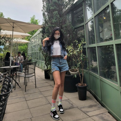 조던 1 로우 그린 글로우 퍼플 샥 553560-151 photo review