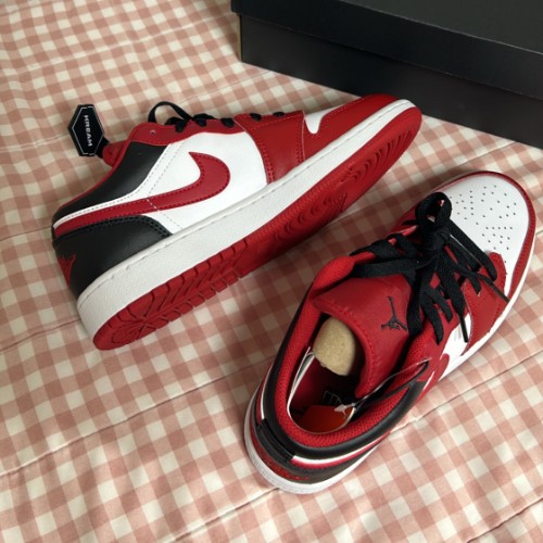 조던 1 로우 화이트 짐레드 블랙 553560-163 photo review