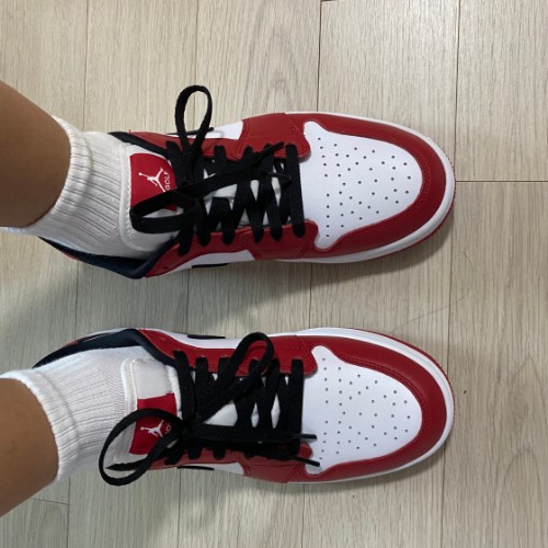 조던 1 로우 화이트 짐레드 블랙 553560-163 photo review