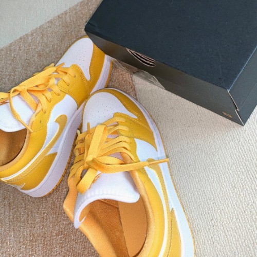 조던 1 로우 폴른 553560-171 photo review