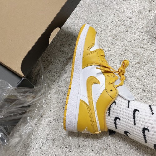 조던 1 로우 폴른 553560-171 photo review