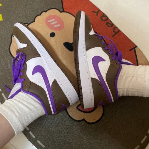 조던 1 로우 팔로미노 와일드 베리 553560-215 photo review