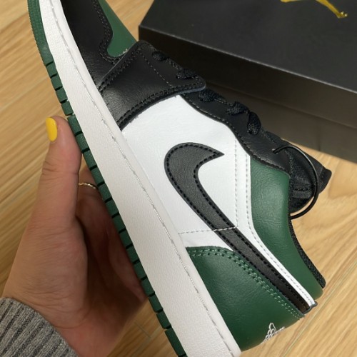 조던 1 로우 그린토 553560-371 photo review