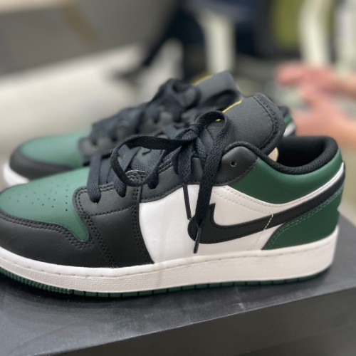 조던 1 로우 그린토 553560-371 photo review