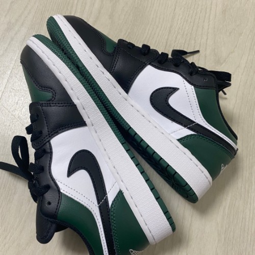 조던 1 로우 그린토 553560-371 photo review