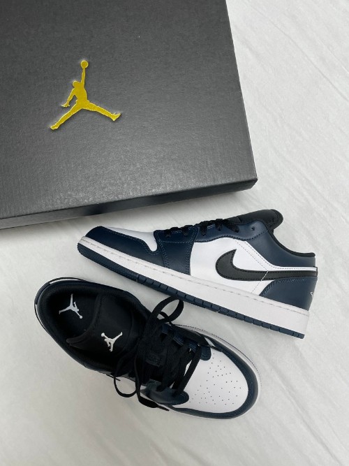조던 1 로우 아머리 네이비 553560-411 photo review