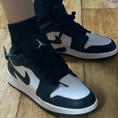 조던 1 로우 아머리 네이비 553560-411 photo review