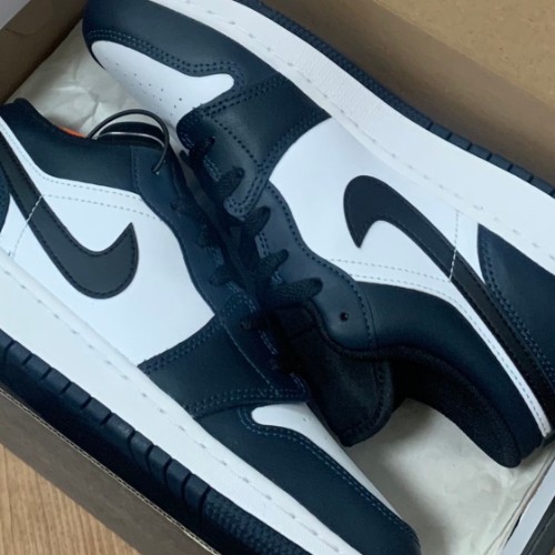 조던 1 로우 아머리 네이비 553560-411 photo review