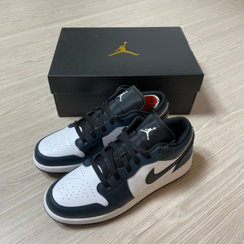 조던 1 로우 아머리 네이비 553560-411 photo review