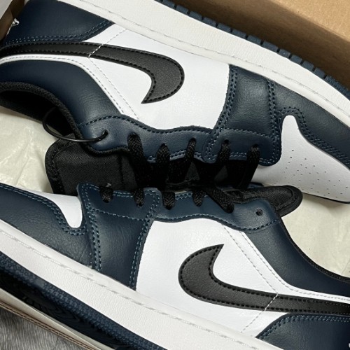 조던 1 로우 아머리 네이비 553560-411 photo review