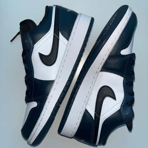 조던 1 로우 아머리 네이비 553560-411 photo review