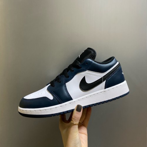 조던 1 로우 아머리 네이비 553560-411 photo review