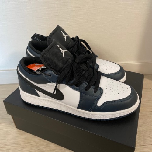 조던 1 로우 아머리 네이비 553560-411 photo review