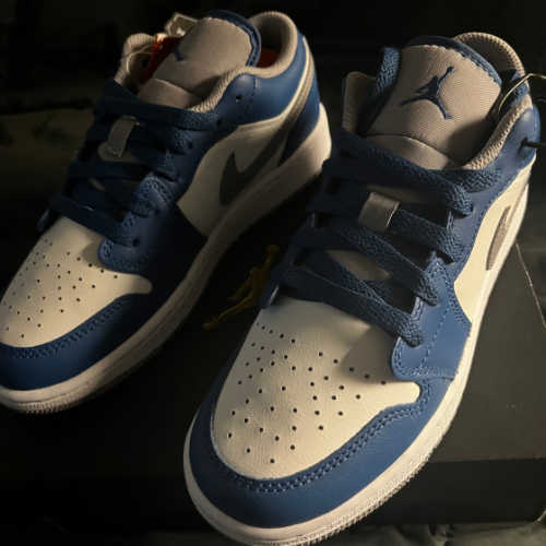 조던 1 로우 트루 블루 시멘트 그레이 553560-412 photo review