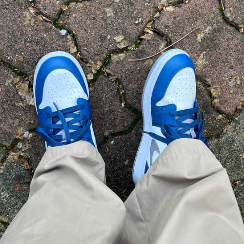 조던 1 로우 트루 블루 시멘트 그레이 553560-412 photo review