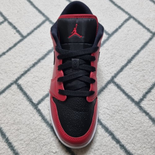 조던 1 로우 짐레드 블랙 553560-605 photo review