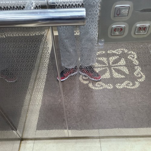 조던 1 로우 짐레드 블랙 553560-605 photo review