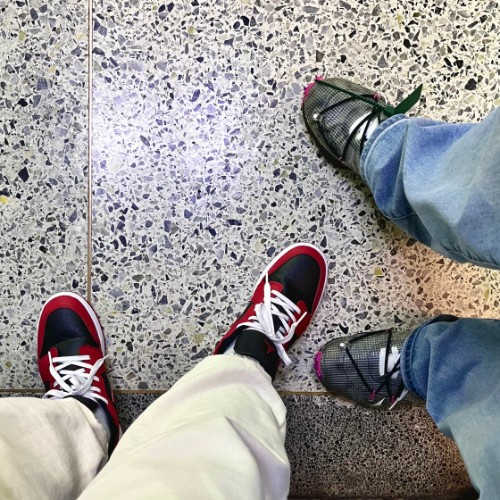 조던 1 로우 바시티 레드 553560-606 photo review