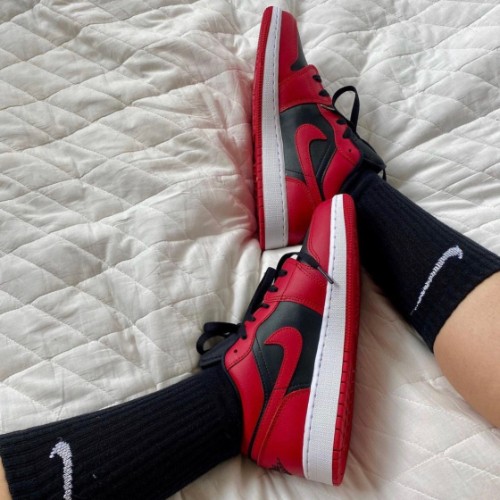 조던 1 로우 바시티 레드 553560-606 photo review